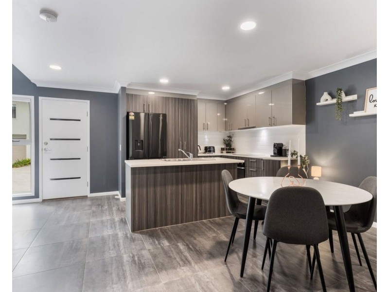 64/70 Willow Rd, Redbank Plains QLD 4301