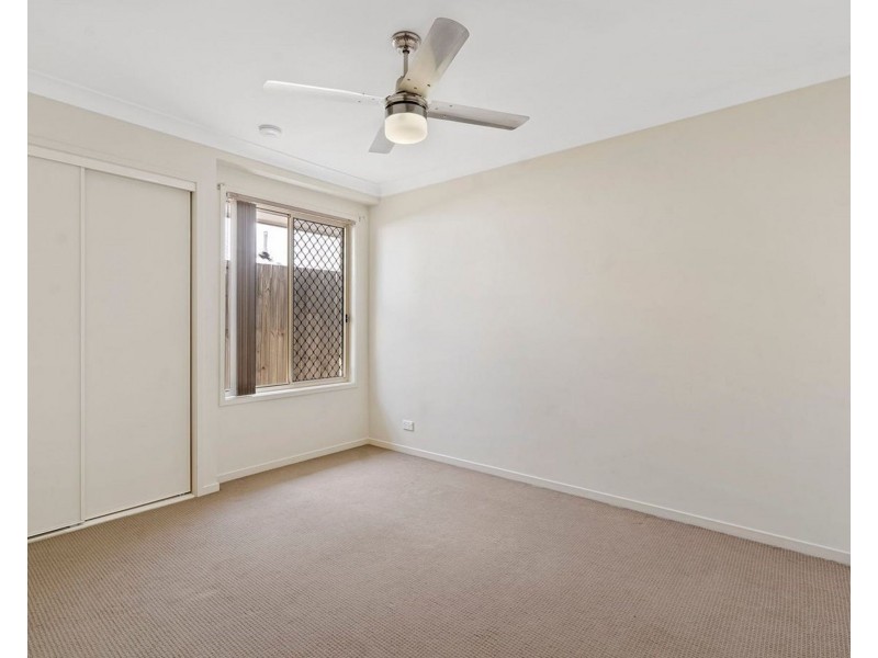 8 Rocky Cape St, Springfield Lakes QLD 4300