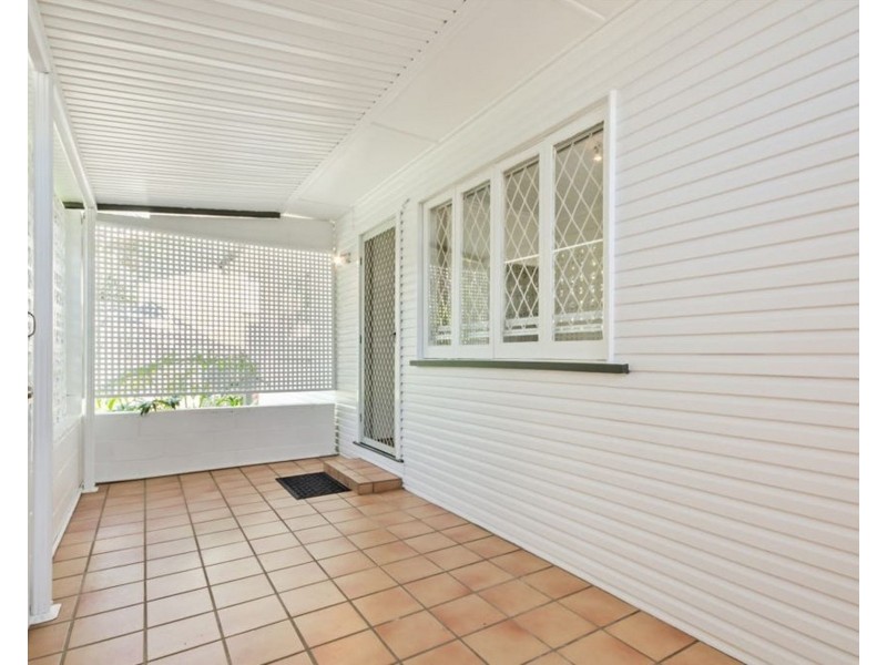 125 Jerrang St, Indooroopilly QLD 4068