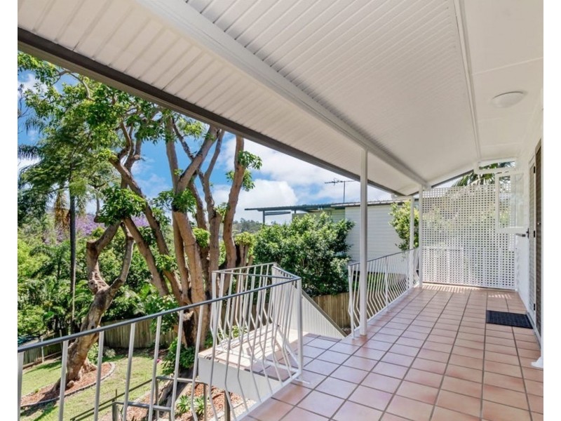 125 Jerrang St, Indooroopilly QLD 4068