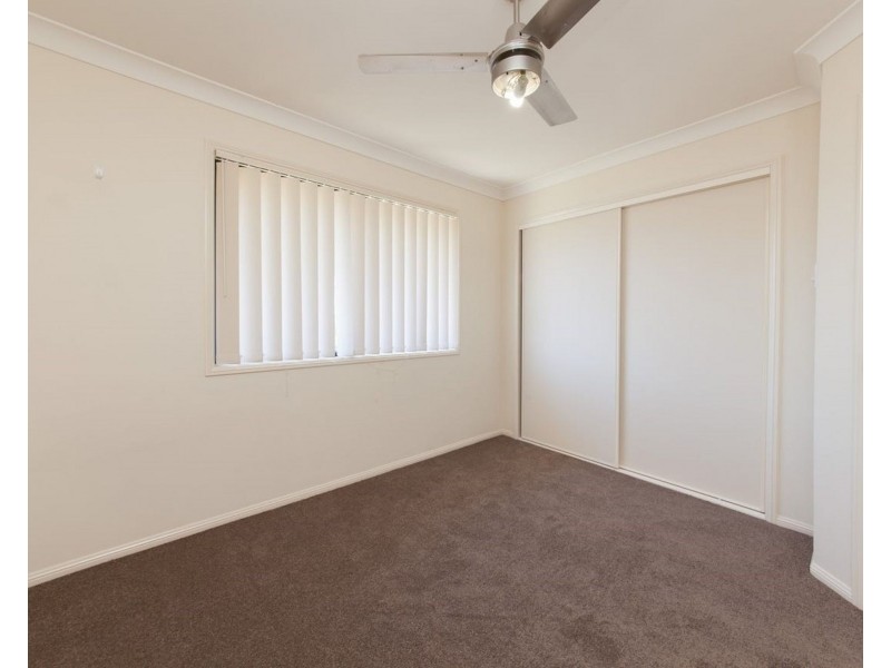 27 Chetwynd St, Redbank Plains QLD 4301