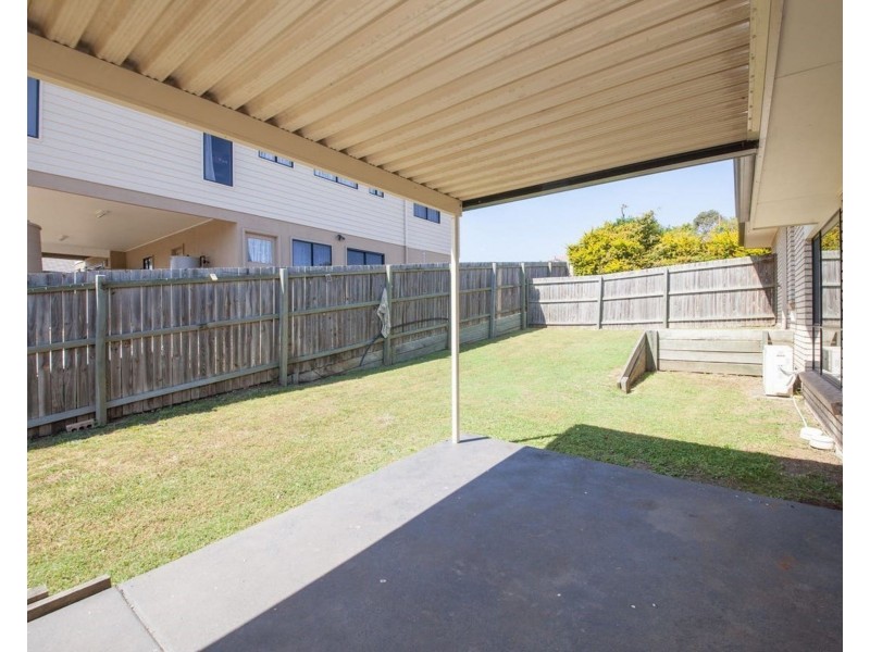 27 Chetwynd St, Redbank Plains QLD 4301