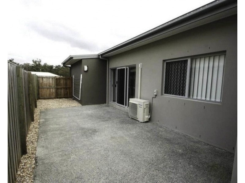 2/17 Lenton St, Coomera QLD 4209