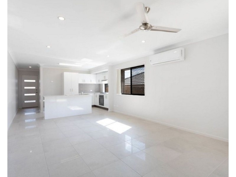 35 Capricorn Cres, Springfield Lakes QLD 4300