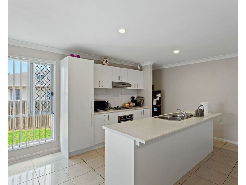 29 Lawson Cres, Laidley North QLD 4341