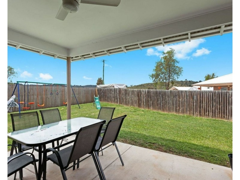 29 Lawson Cres, Laidley North QLD 4341