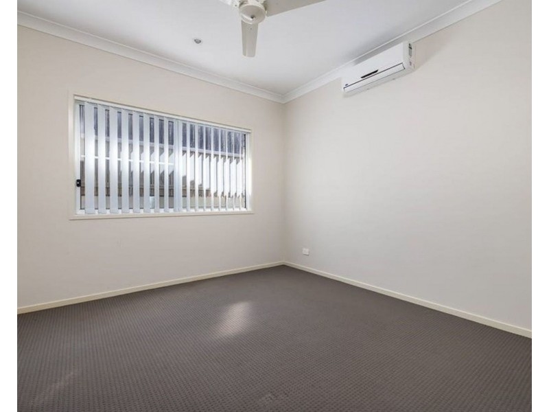 25 Hyssop Pl, Springfield Lakes QLD 4300