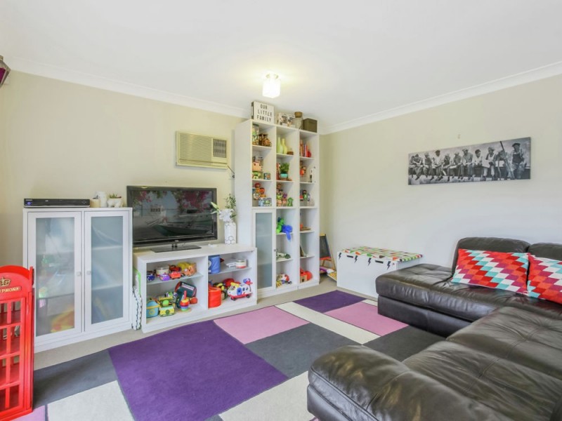 42 Whitlam Drive, Collingwood Park QLD 4301