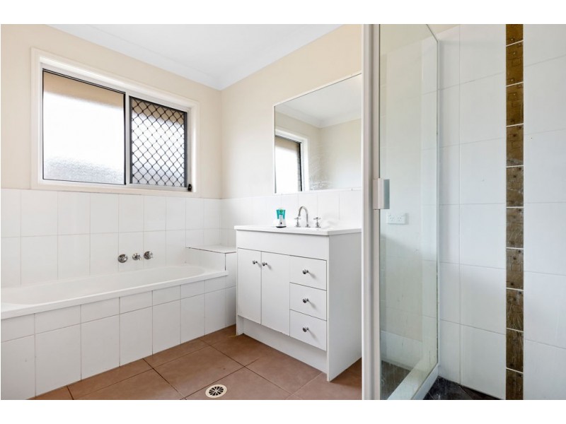 8 Barker Close, Goodna QLD 4300