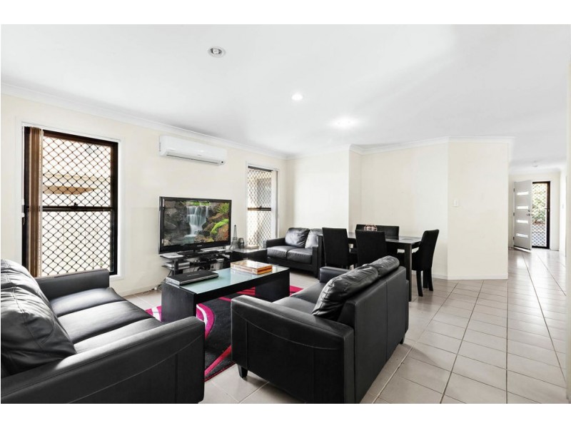 3 Krystelle Close, Oxley QLD 4075