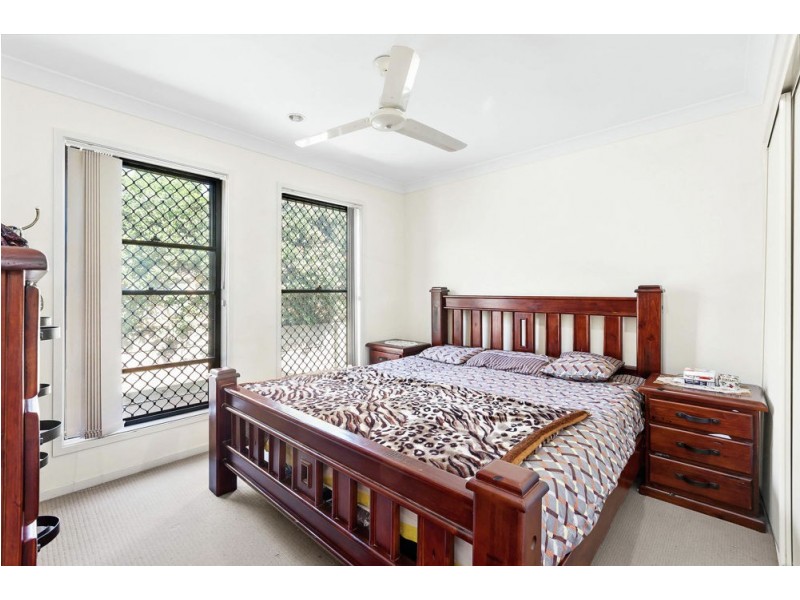 3 Krystelle Close, Oxley QLD 4075