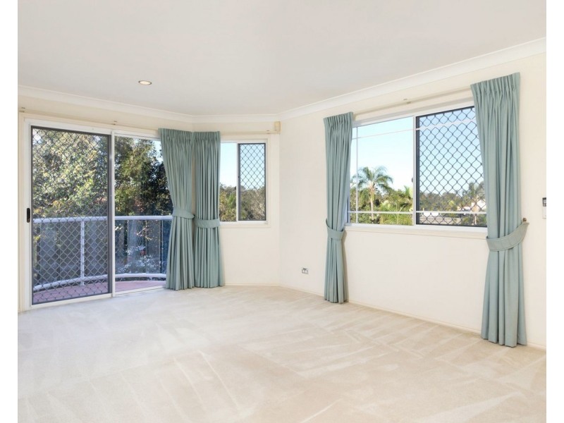 5 Kagoola Close, Chapel Hill QLD 4069
