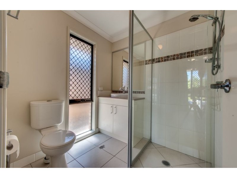 42 Lindeman Street, Springfield Lakes QLD 4300