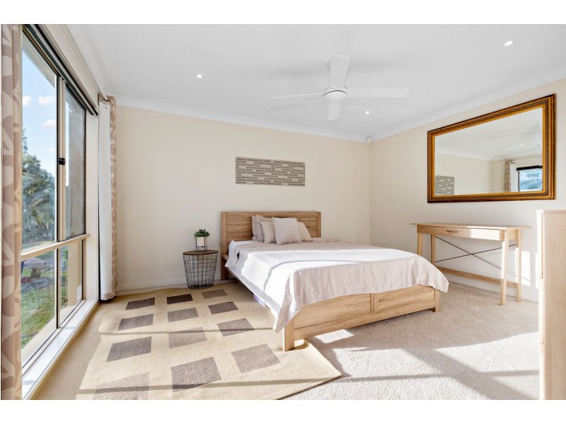 1 Pineview Place, Springfield QLD 4300