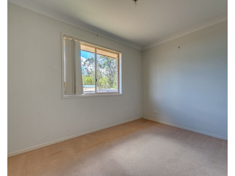 6 Mistletoe Court, Camira QLD 4300