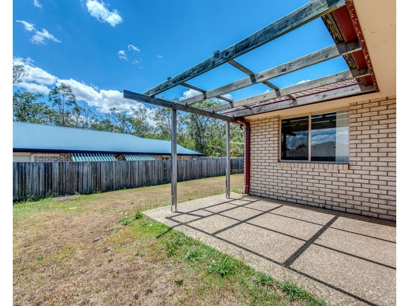 6 Mistletoe Court, Camira QLD 4300