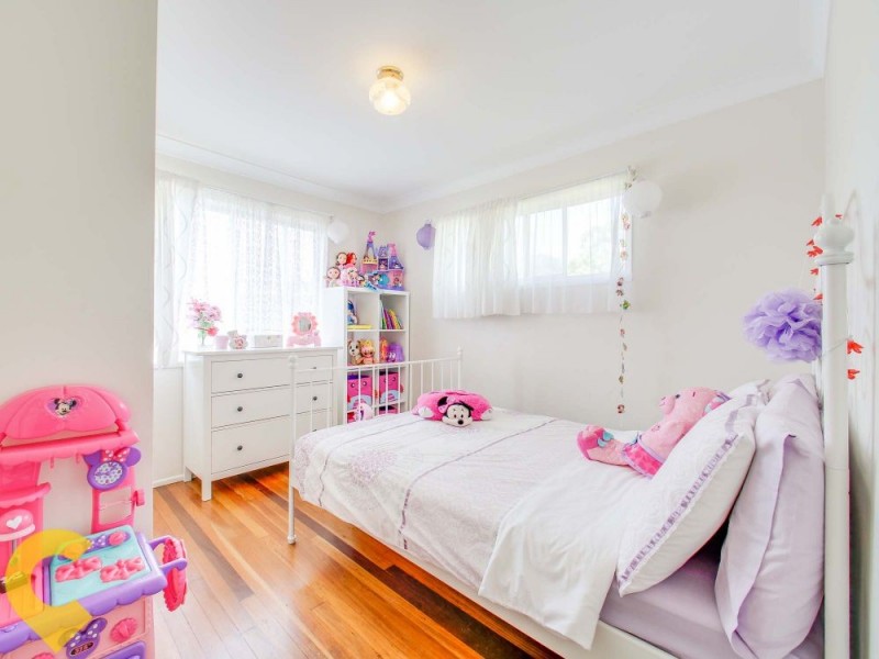 118 Redbank Plains Road, Bellbird Park QLD 4300