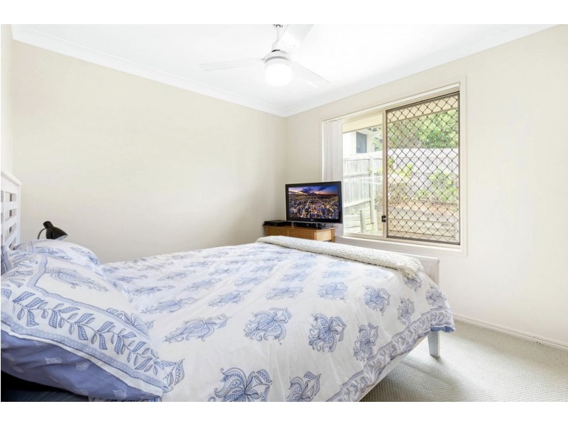 13 Lakes Entrance Drive, Springfield Lakes QLD 4300