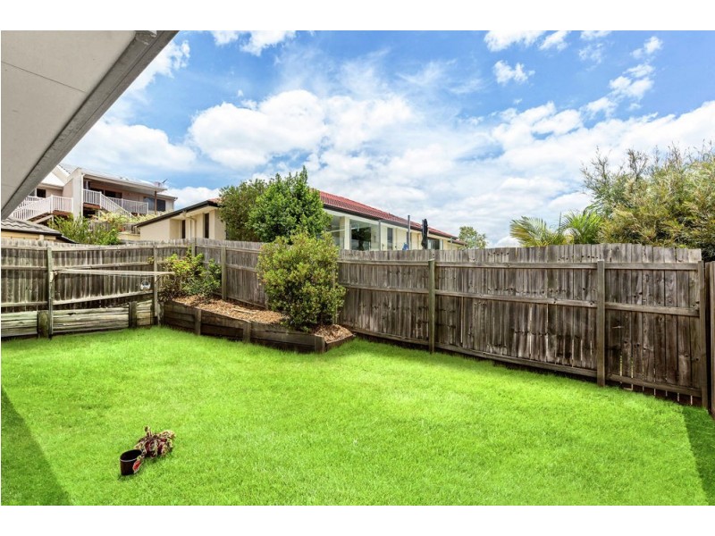 13 Lakes Entrance Drive, Springfield Lakes QLD 4300