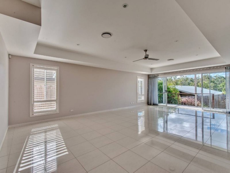 3 Boronia Court, Springfield Lakes QLD 4300