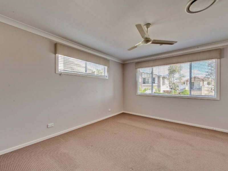 3 Boronia Court, Springfield Lakes QLD 4300