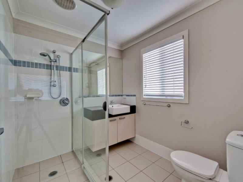 3 Boronia Court, Springfield Lakes QLD 4300