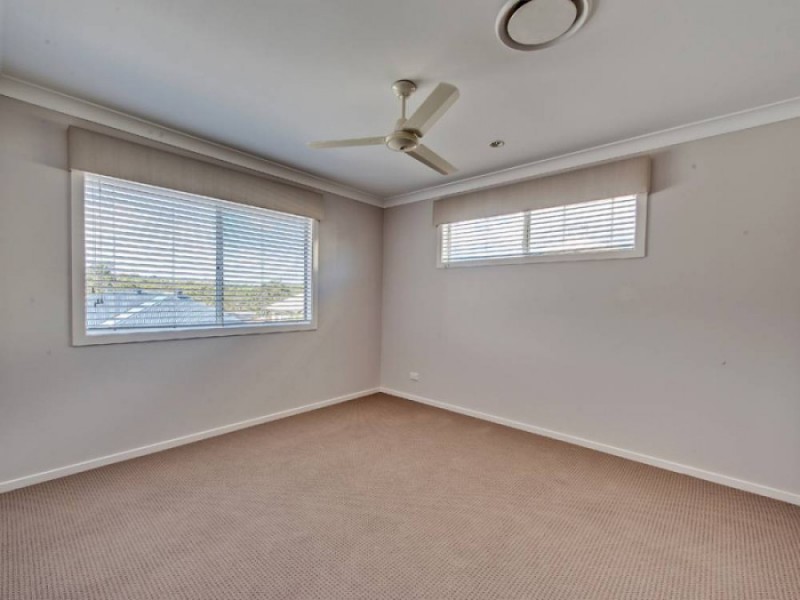 3 Boronia Court, Springfield Lakes QLD 4300