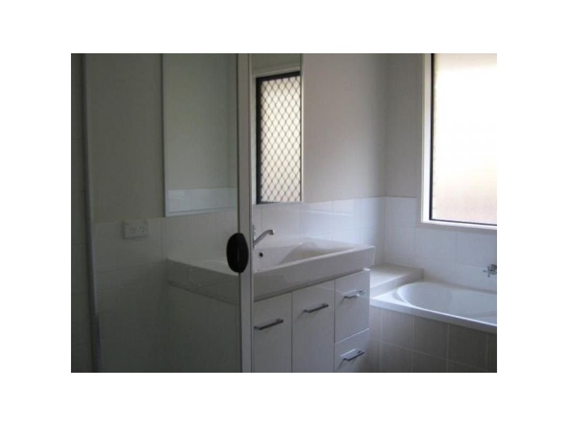 17 Finnigan Street,, Augustine Heights QLD 4300