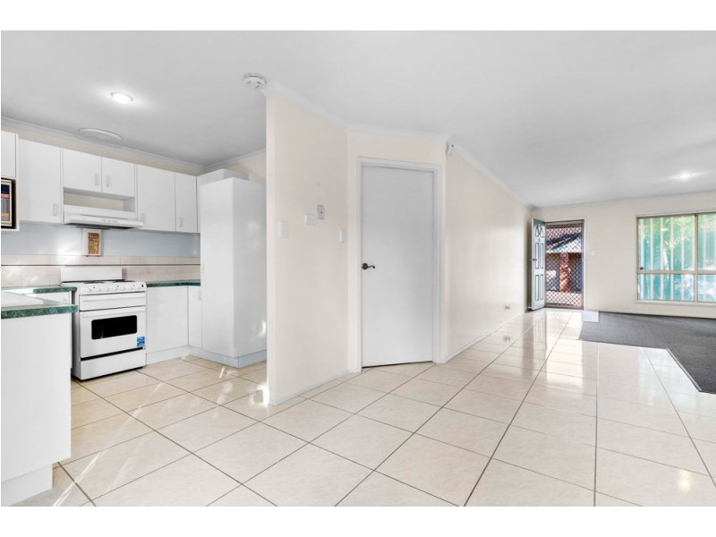 10/6 Rosegum Place, Redbank Plains QLD 4301