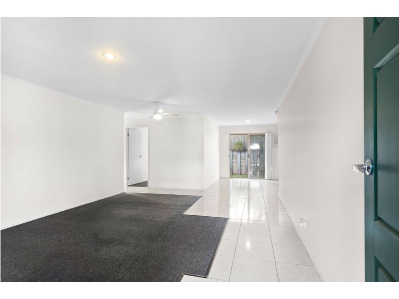 10/6 Rosegum Place, Redbank Plains QLD 4301