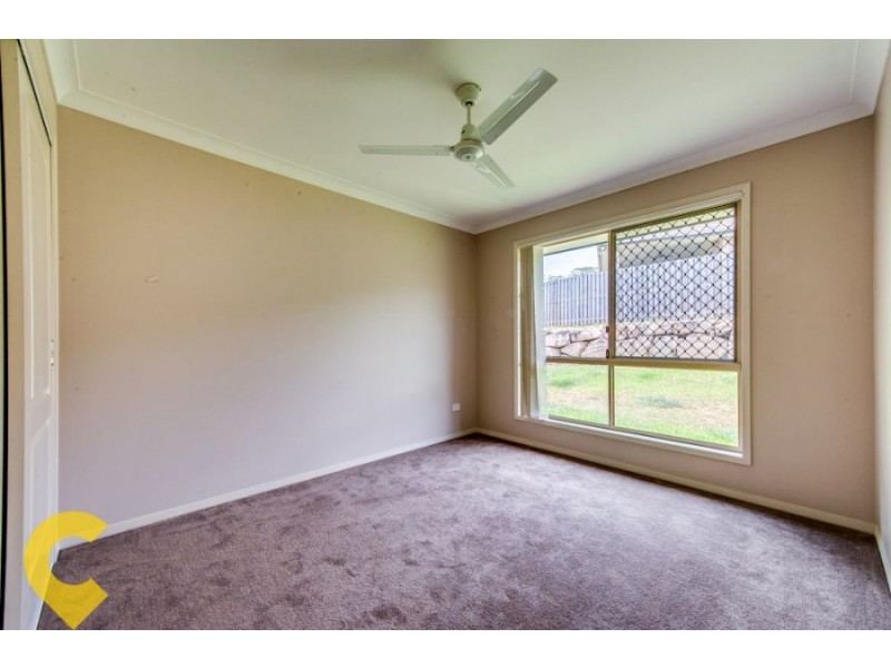 33 Dillon Avenue, Augustine Heights QLD 4300