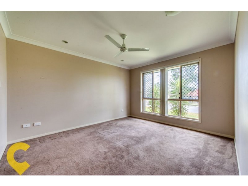 33 Dillon Avenue, Augustine Heights QLD 4300