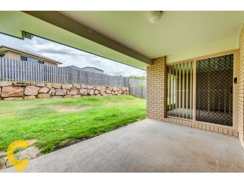 33 Dillon Avenue, Augustine Heights QLD 4300