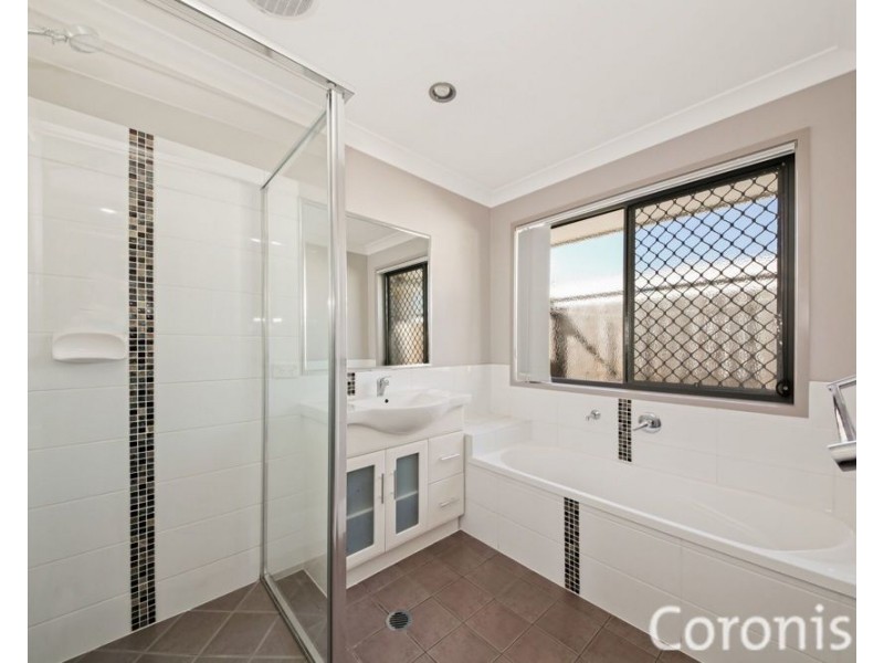 8 Wylie Court, Springfield Lakes QLD 4300