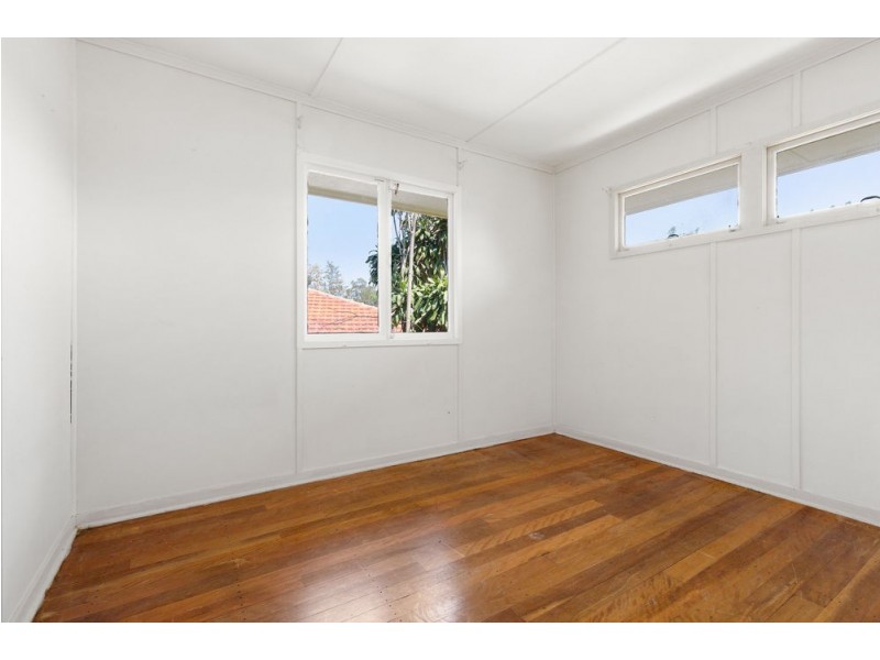 48 Avon Street, Leichhardt QLD 4305