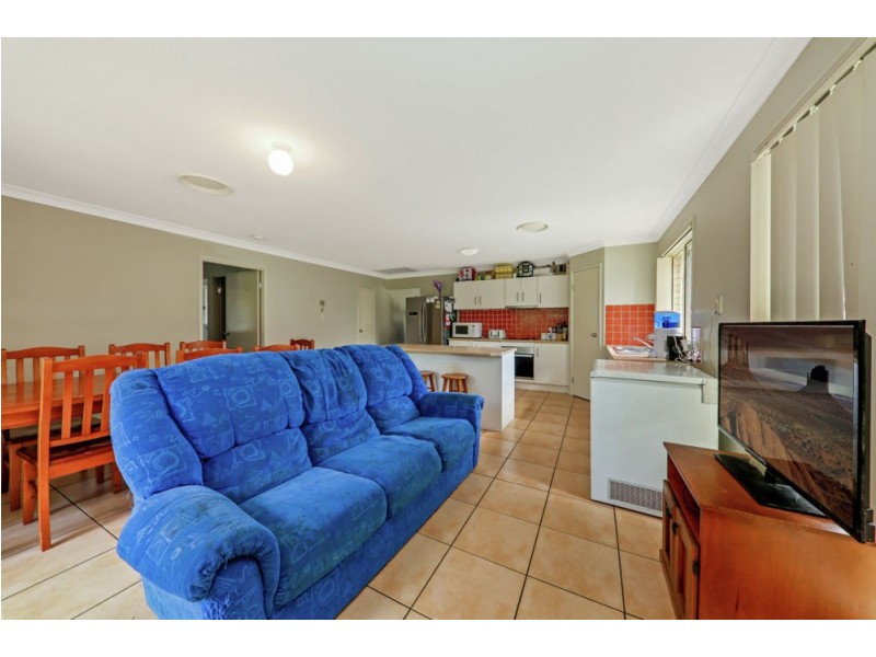 27 Katrina Way, Raceview QLD 4305