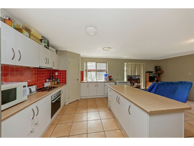 27 Katrina Way, Raceview QLD 4305