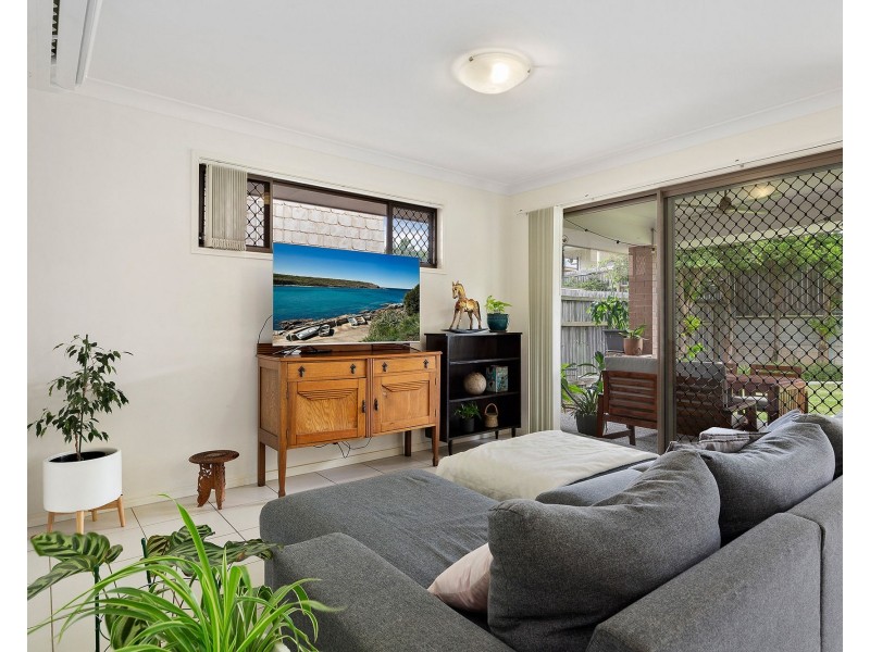6 Arnaldo Avenue, Augustine Heights QLD 4300