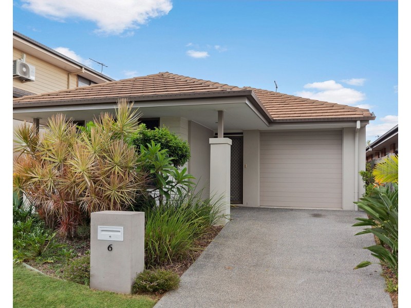 6 Arnaldo Avenue, Augustine Heights QLD 4300