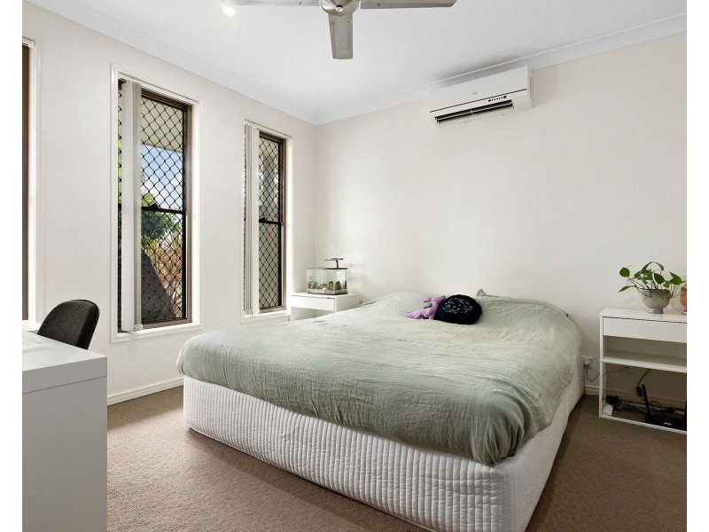 6 Arnaldo Avenue, Augustine Heights QLD 4300