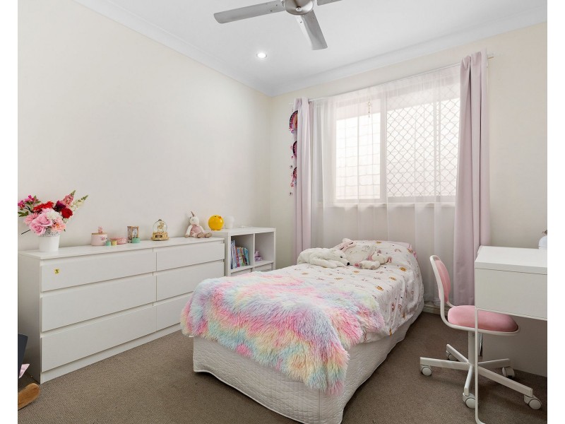 6 Arnaldo Avenue, Augustine Heights QLD 4300