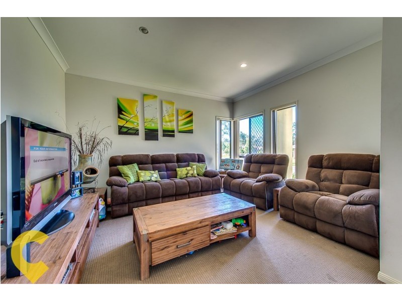 34 Quinn Close, Augustine Heights QLD 4300