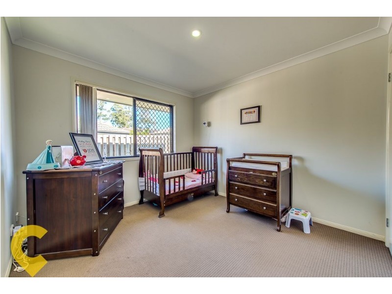 34 Quinn Close, Augustine Heights QLD 4300