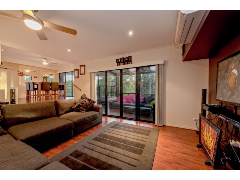 11 Bellevue Place, Springfield Lakes QLD 4300