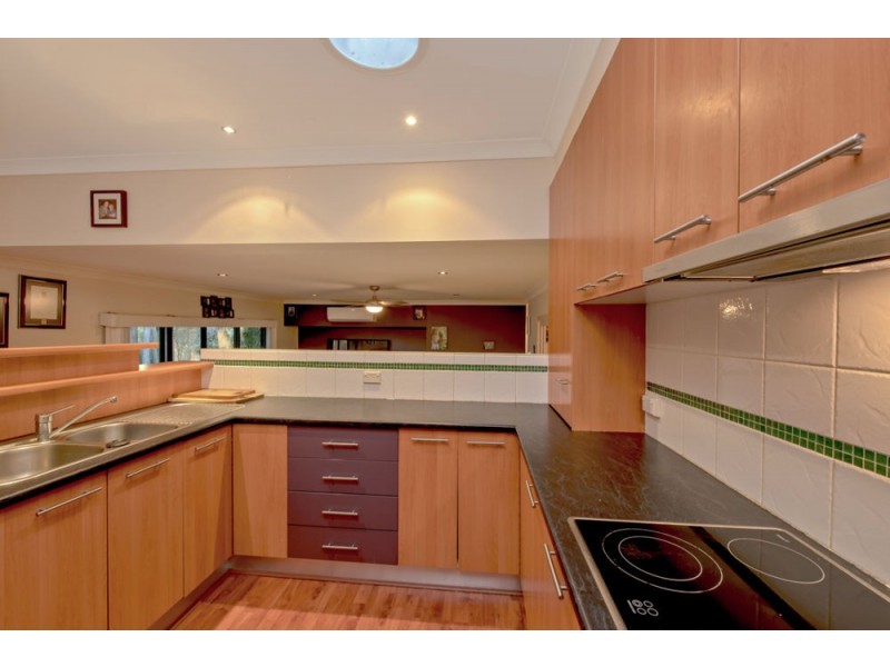 11 Bellevue Place, Springfield Lakes QLD 4300