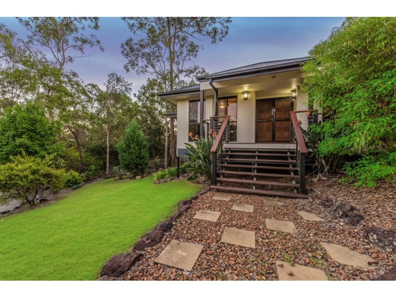 11 Bellevue Place, Springfield Lakes QLD 4300