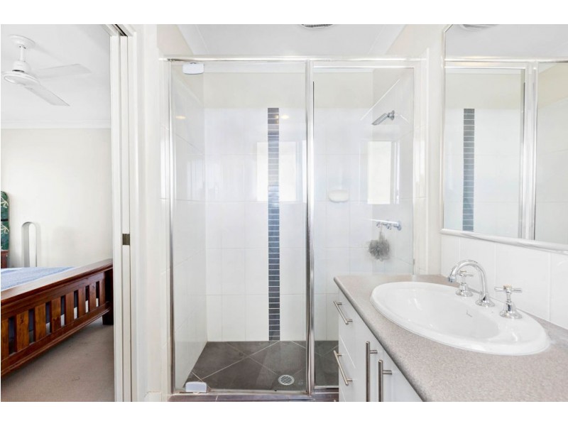 11 Dianella Street, Springfield Lakes QLD 4300