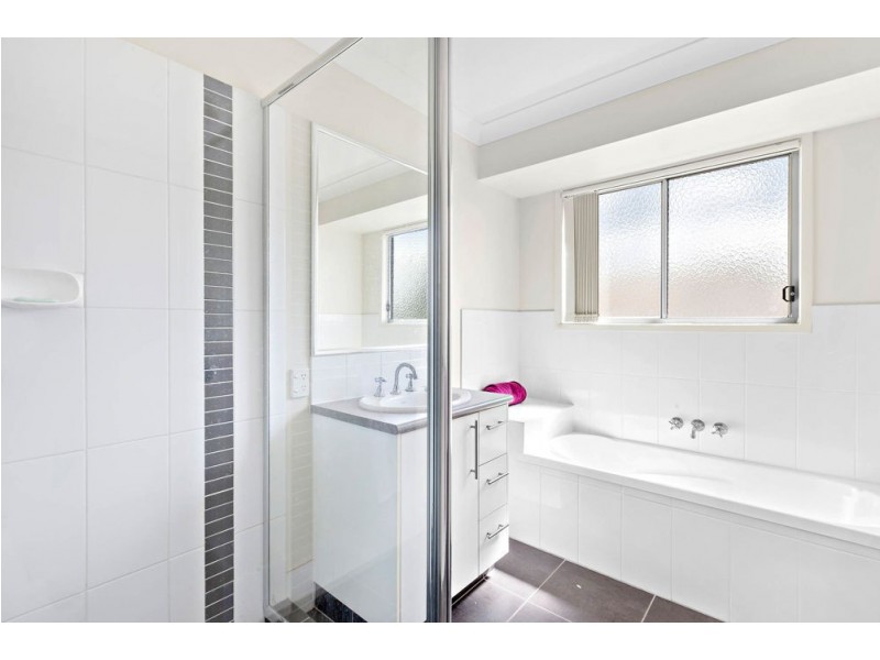 11 Dianella Street, Springfield Lakes QLD 4300