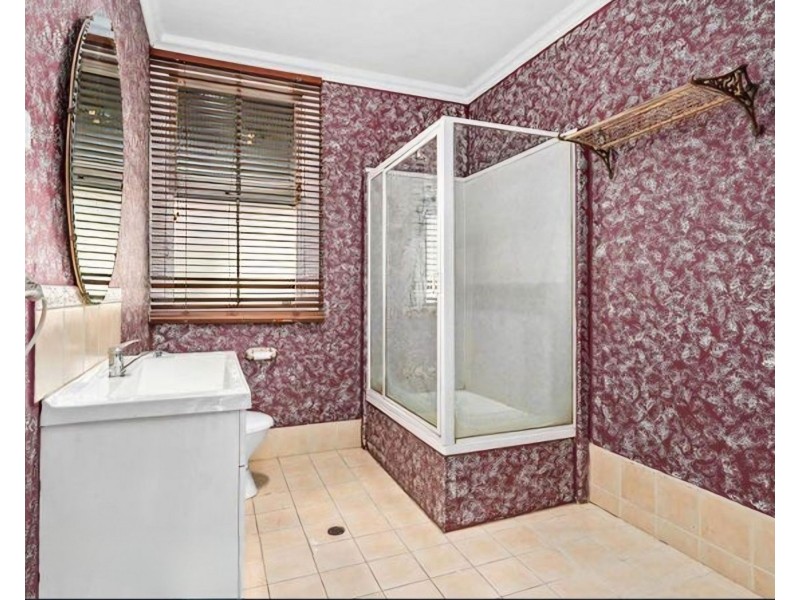 51 South Station Road, Booval QLD 4304