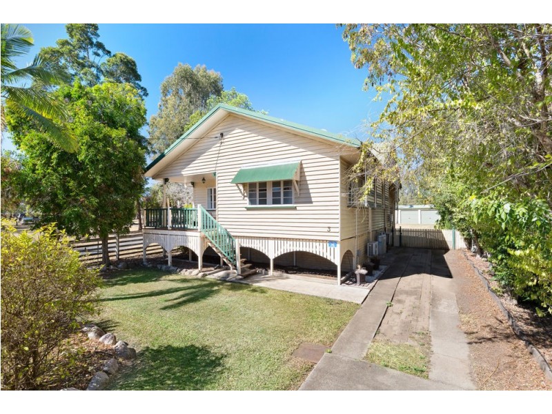 3 Lamont Street, North Booval QLD 4304